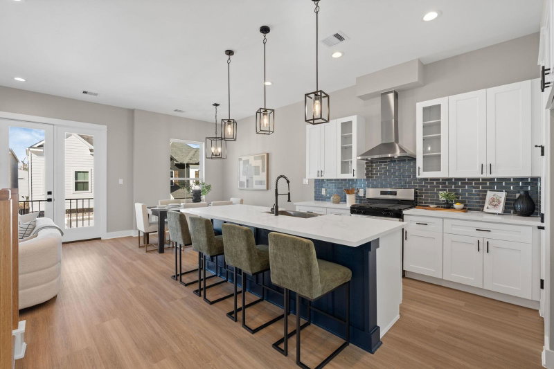 5824 Highland Sun Lane