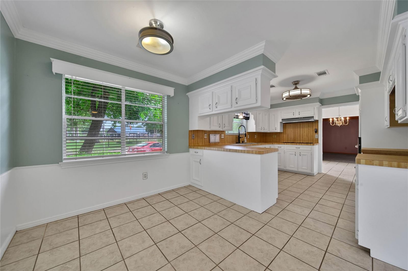 4902 Dunsmere Street — photo 7