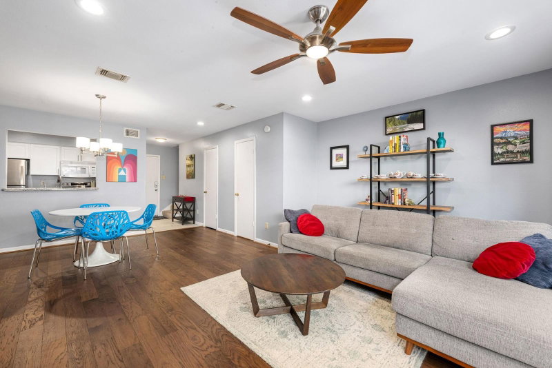 1212 Fairview Avenue #I