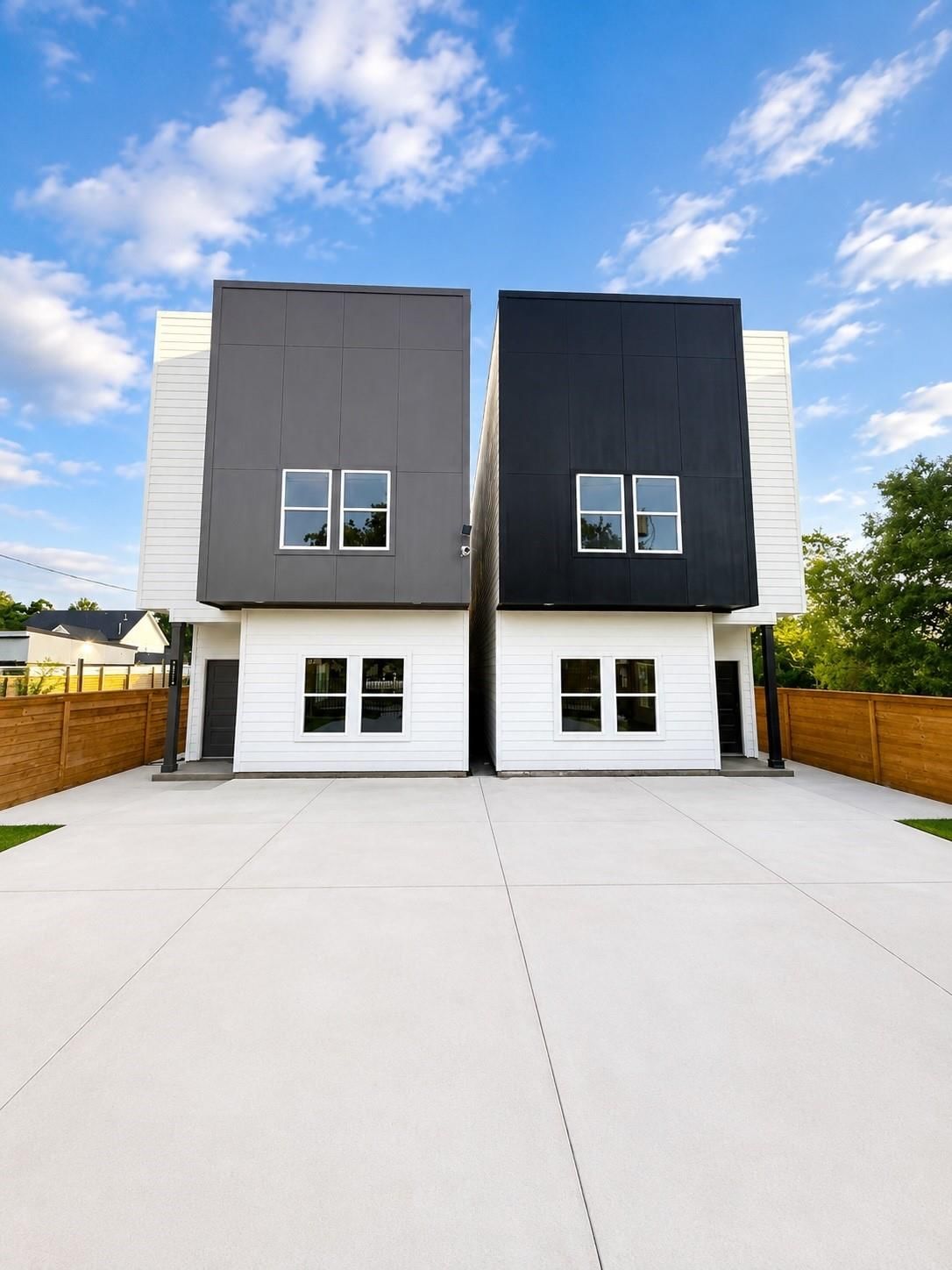 8321 Observatory Street #A/B — photo 1
