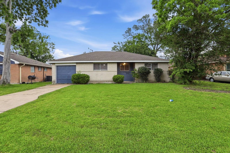 Home for sale: 14519 Draycott Lane