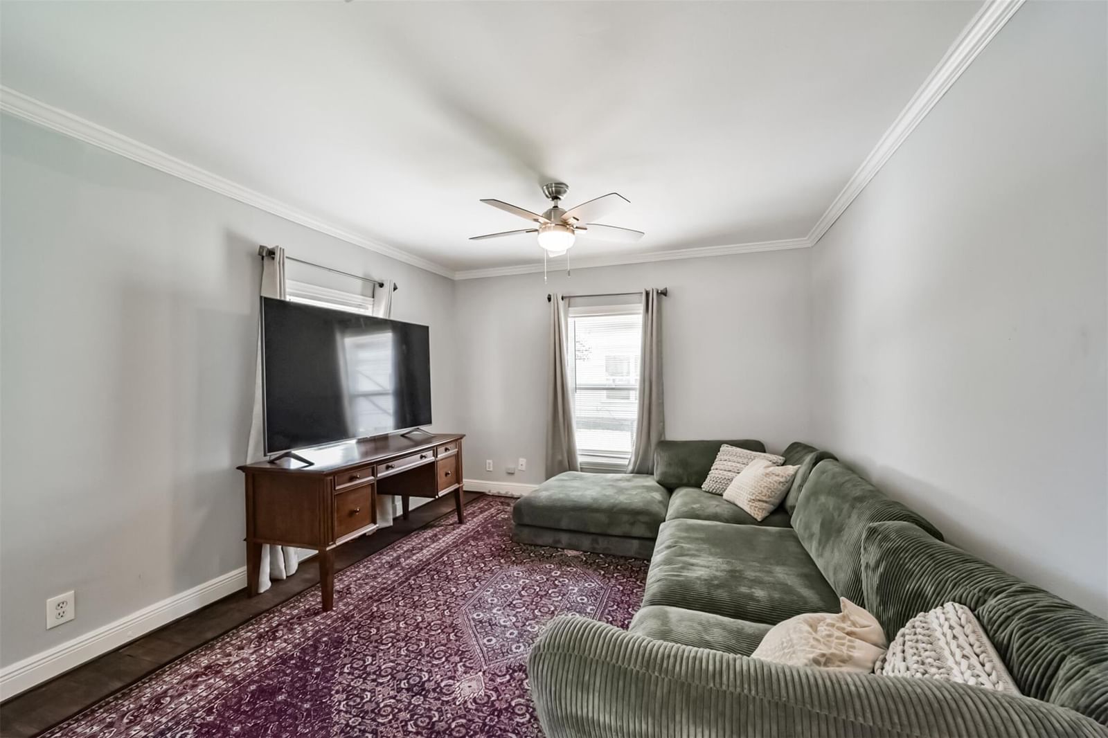543 Studewood Street — photo 8
