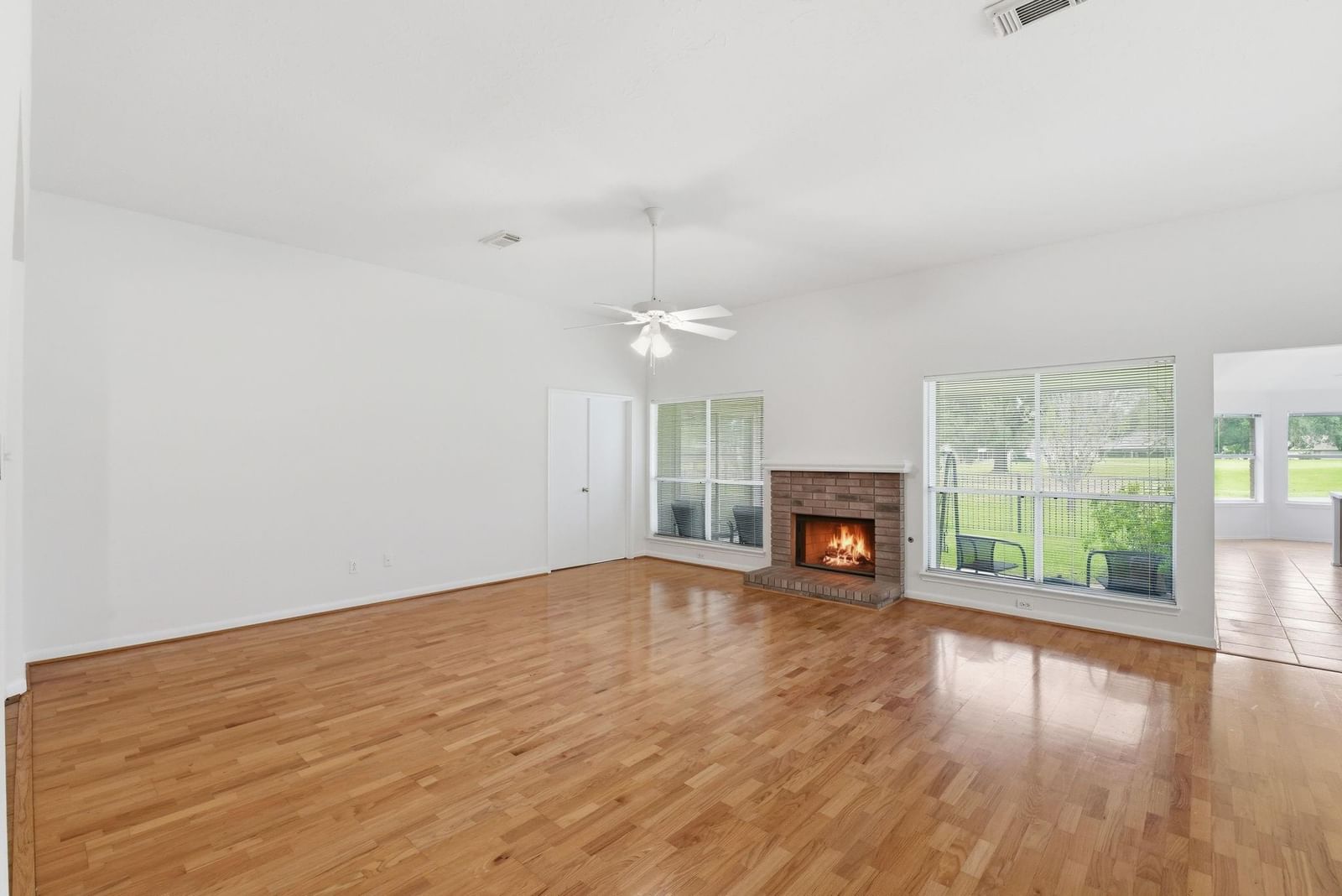 Property photo 5 of 41 for 2739 Peach Hollow Circle