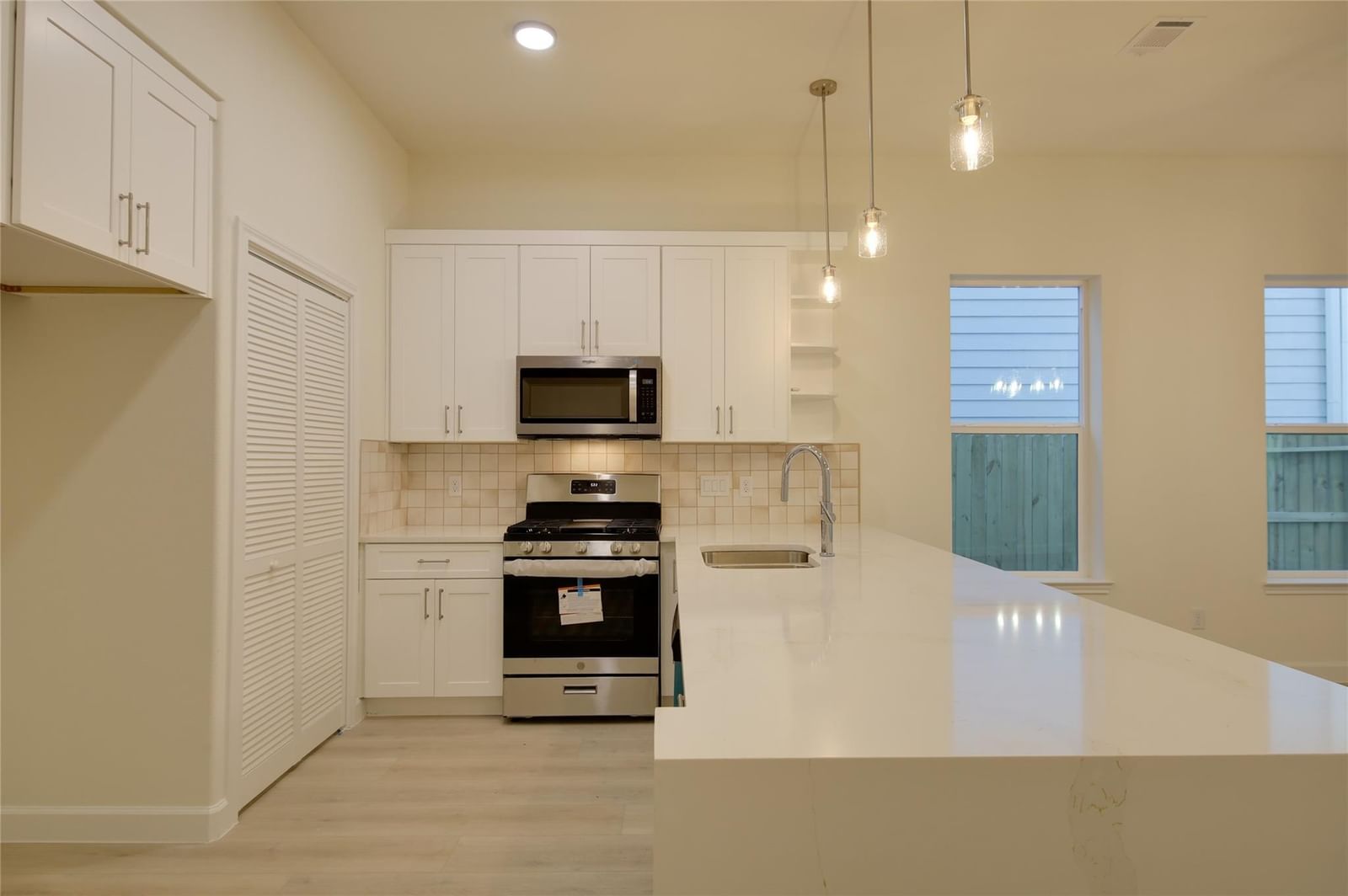 957 Ringold Street — photo 9