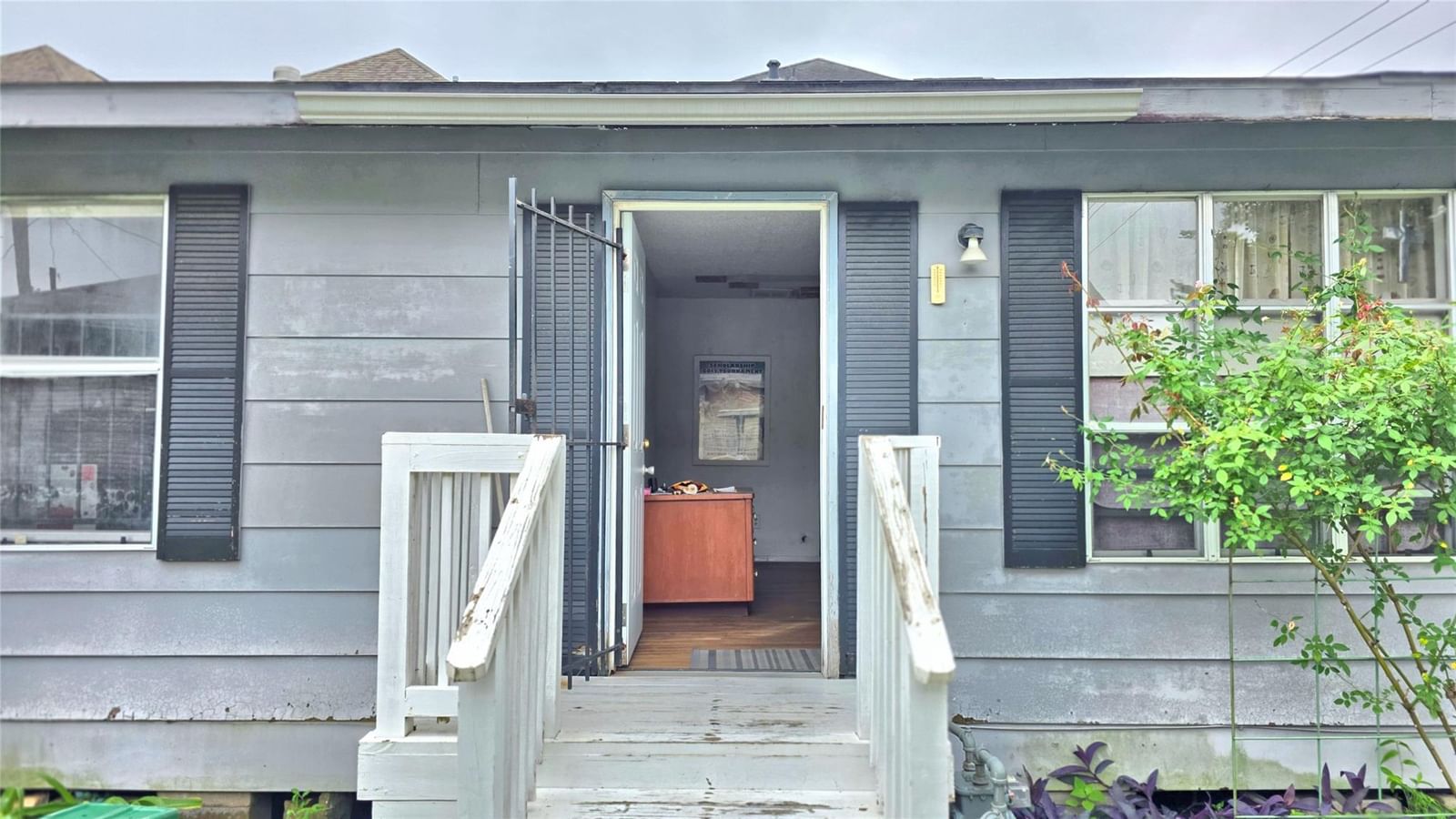 2518 Detering Street — photo 7