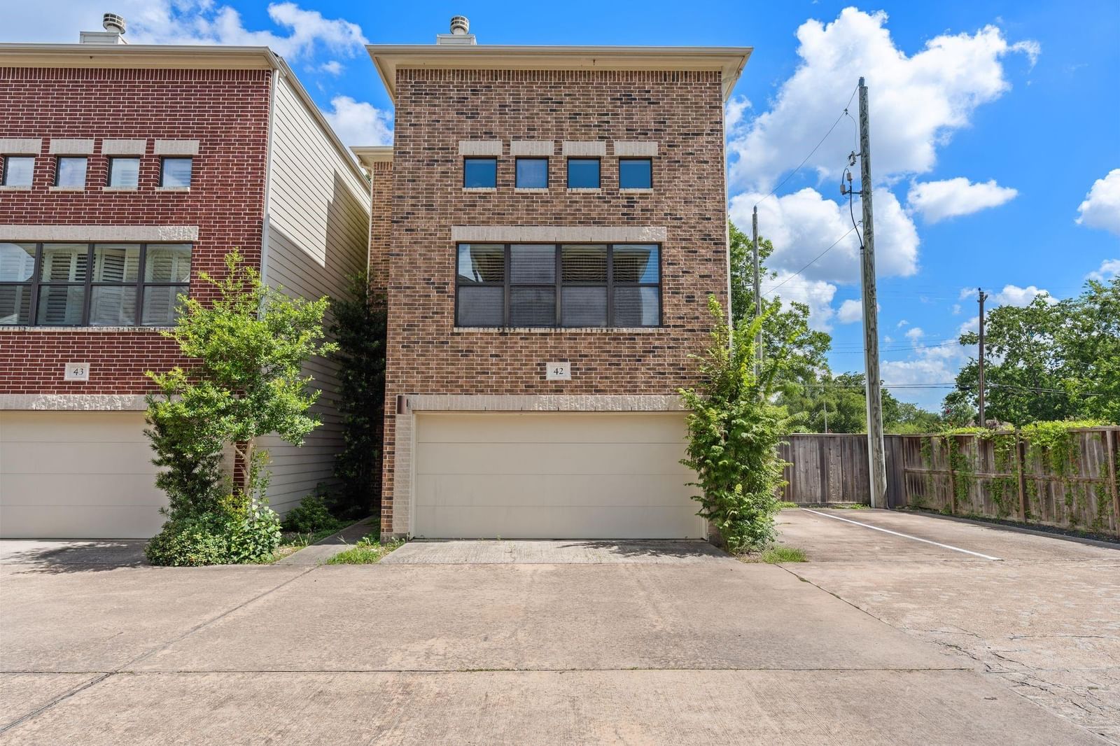 650 Westcross Street #42 — photo 1