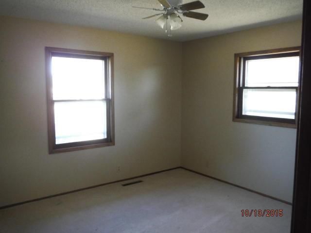 604 W Linden Street — photo 9