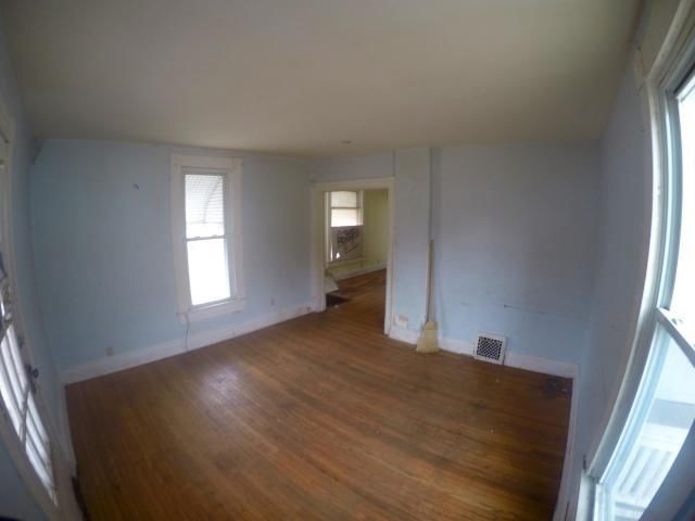 117 Massachusetts Street — photo 16