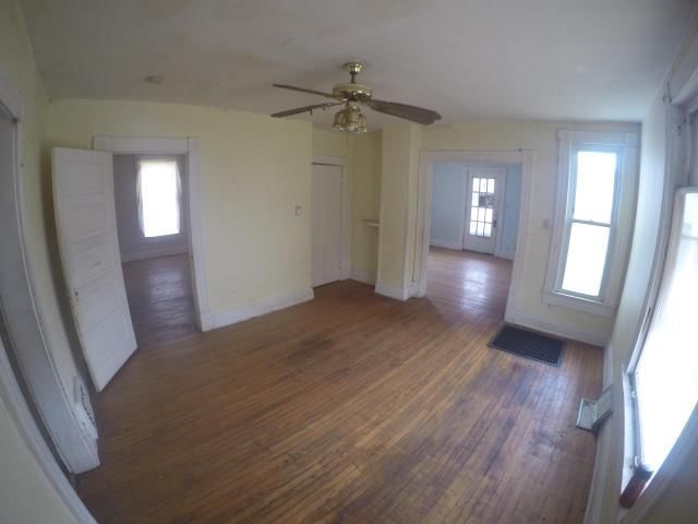 117 Massachusetts Street — photo 20