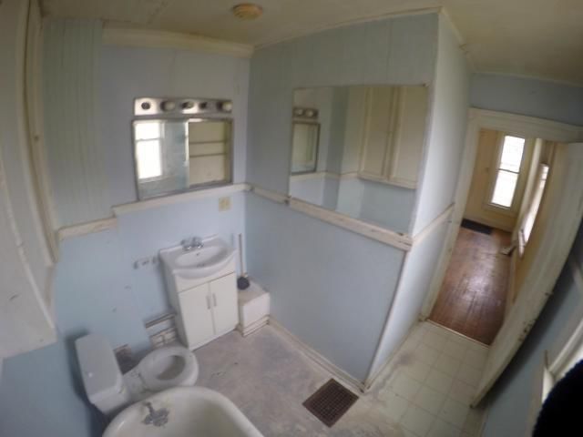 117 Massachusetts Street — photo 28
