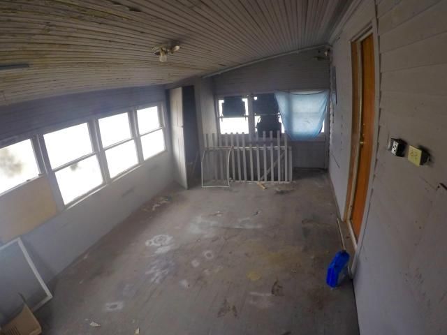 117 Massachusetts Street — photo 36
