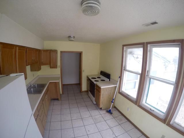 117 Massachusetts Street — photo 38