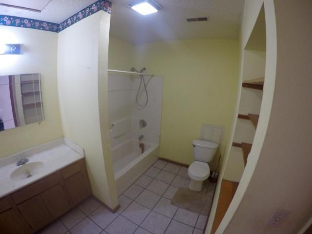 117 Massachusetts Street — photo 42