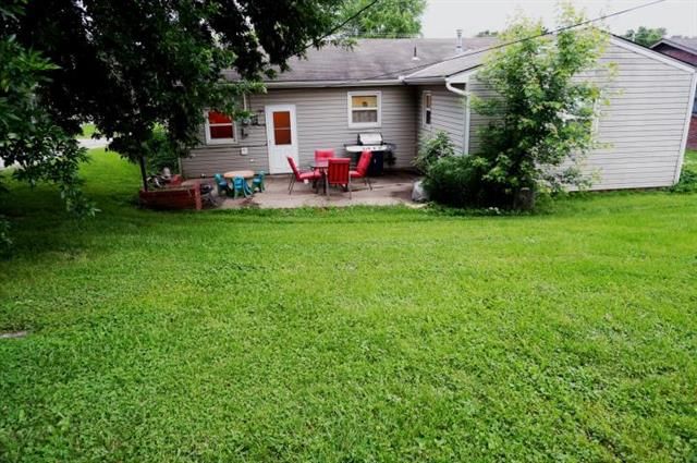 809 W Chestnut Street — photo 23