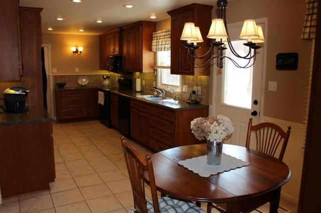 3210 Coronado Road — photo 9
