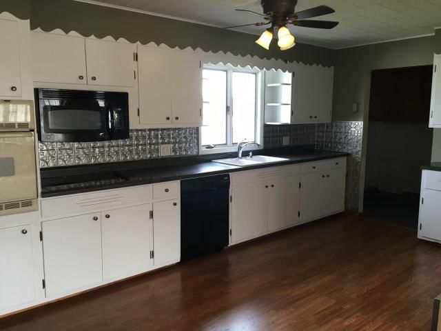 108 Meadowbrook Lane — photo 2