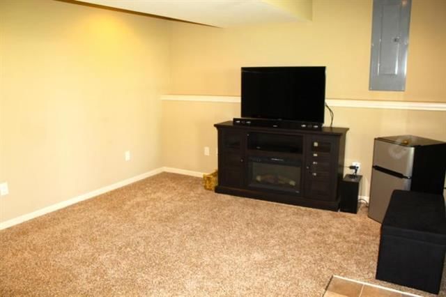 206 S Catalpa Street — photo 29