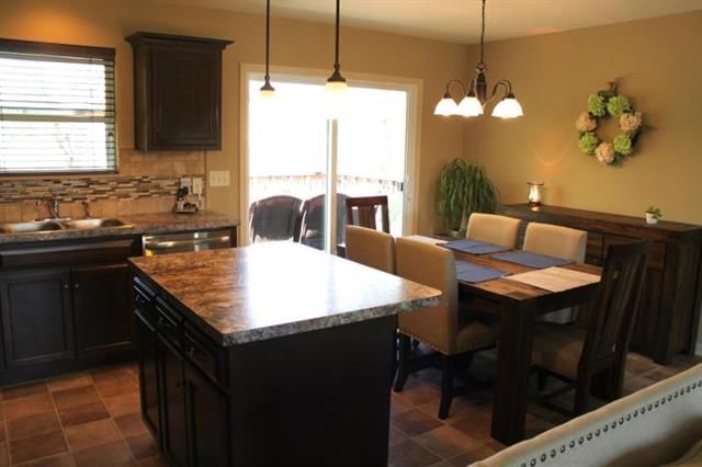 206 S Catalpa Street — photo 9
