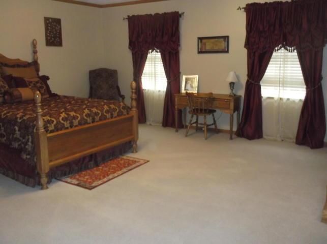3802 N 37th Street — photo 13