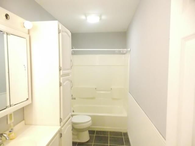 2401 Willow Lane — photo 11