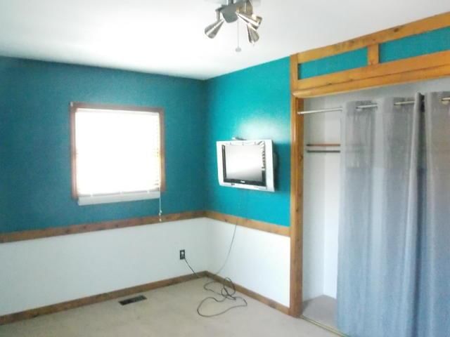 2401 Willow Lane — photo 13