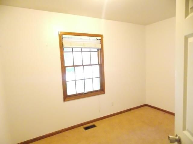 2401 Willow Lane — photo 16