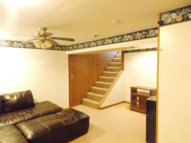 2401 Willow Lane — photo 20