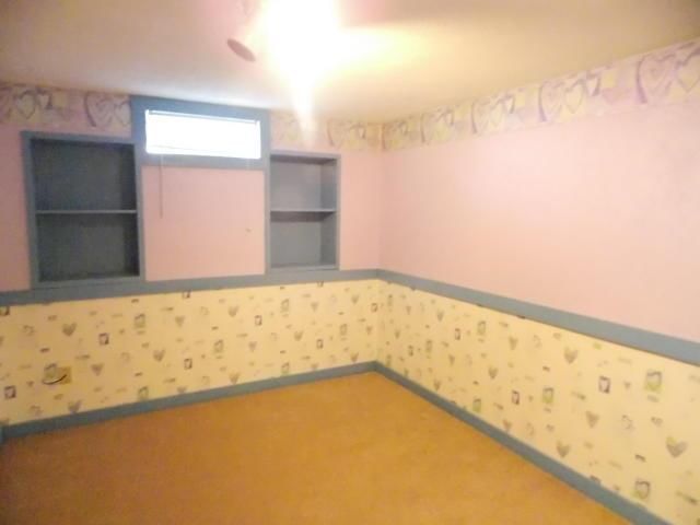 2401 Willow Lane — photo 23