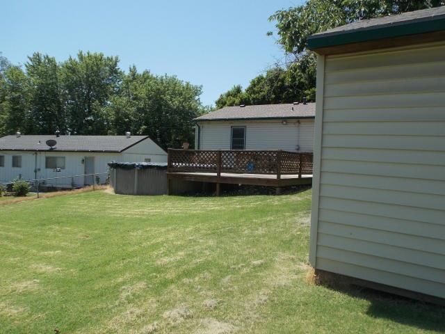 2401 Willow Lane — photo 27