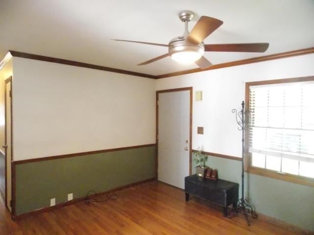 2401 Willow Lane — photo 5