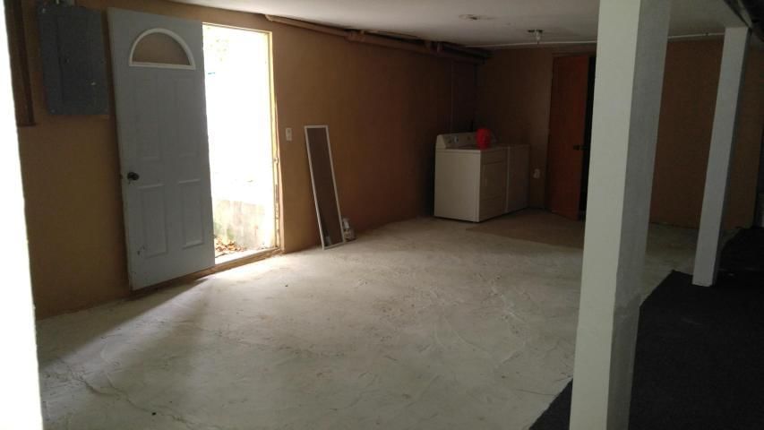 621 Hamburg Avenue — photo 13