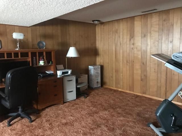 2419 Dewey Street — photo 17