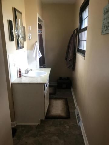 2419 Dewey Street — photo 23