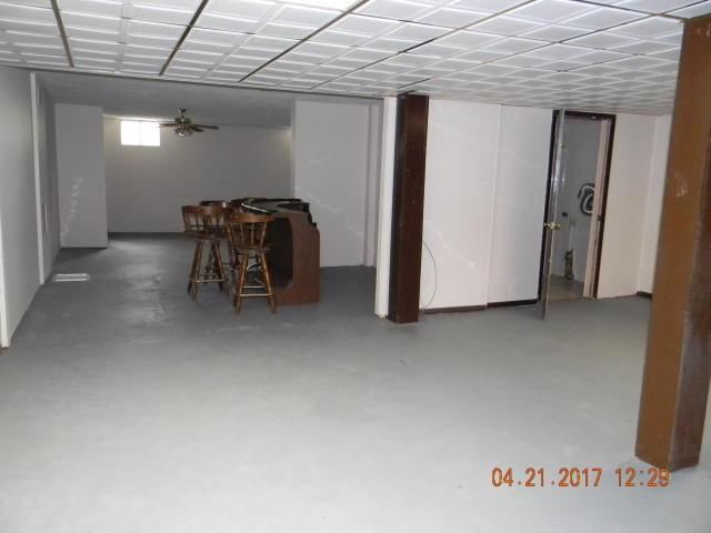 307 W Elk Street — photo 15