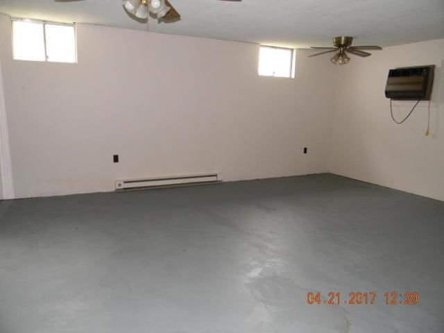 307 W Elk Street — photo 17