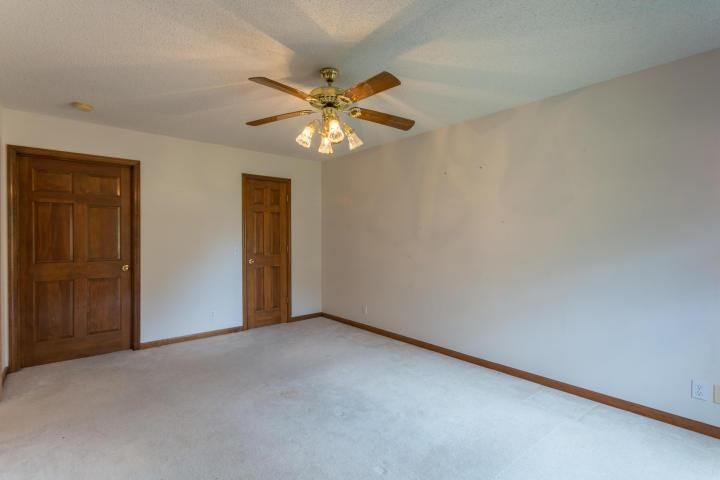 1106a E Chestnut Court — photo 14