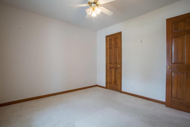 1106a E Chestnut Court — photo 17