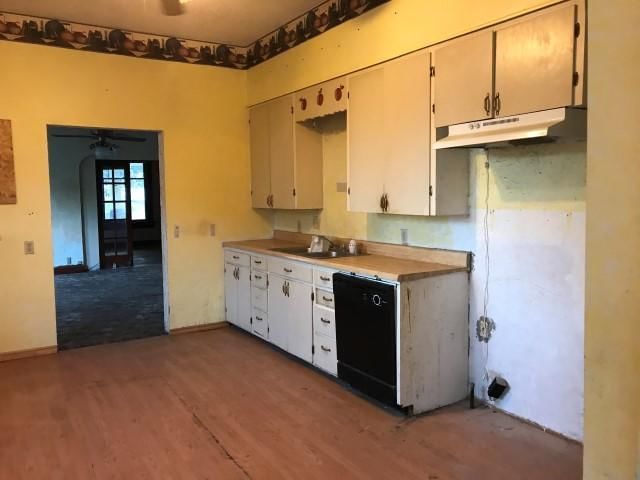 2715 S 18th Street — photo 3