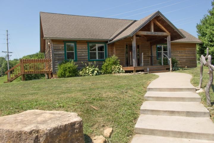 1506 S Riverside Road — photo 4