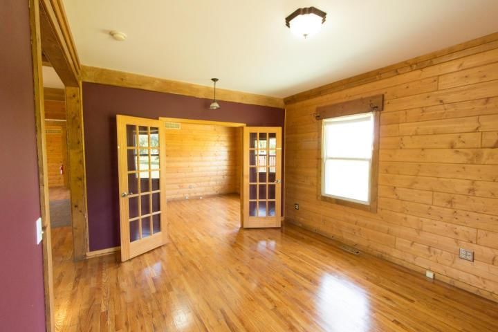 1506 S Riverside Road — photo 8