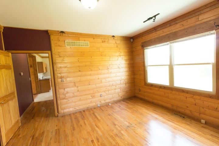 1506 S Riverside Road — photo 10