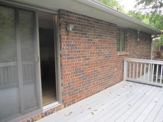 617 Greenbriar Terrace — photo 6