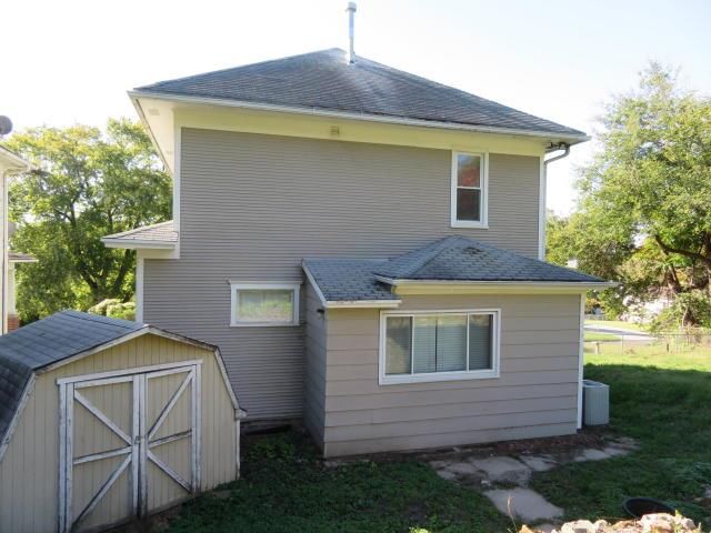 2415 S 12 Street — photo 11