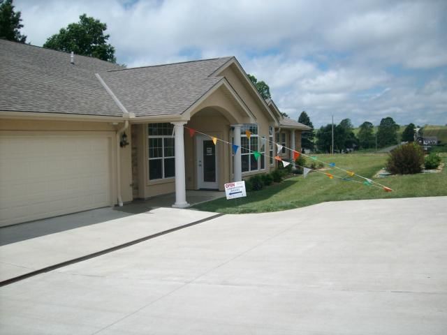16424 Summit Ridge Road — photo 14