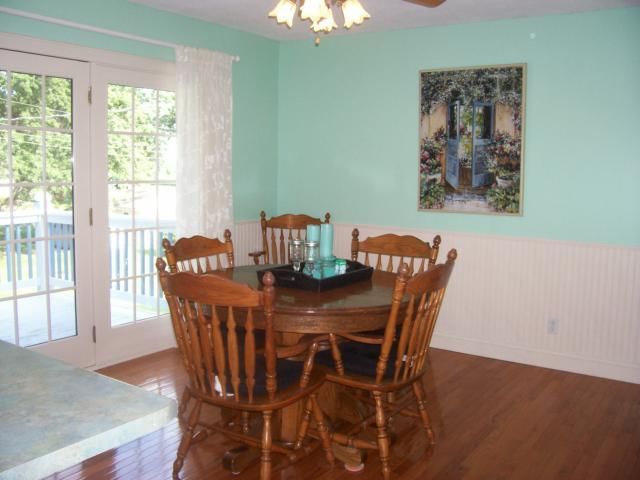 409 CLINTON Drive — photo 13