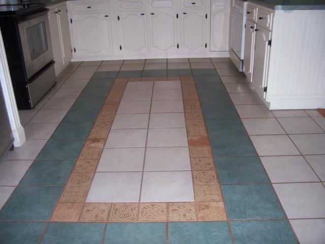 409 CLINTON Drive — photo 10