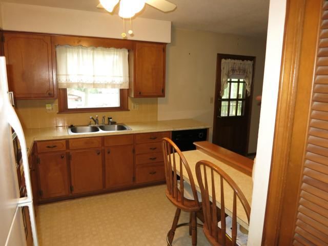 1223 E 25TH Street — photo 6