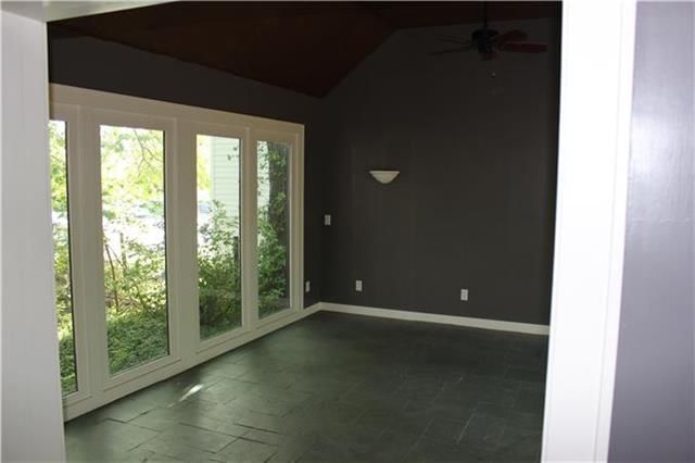 205 E Culton Street — photo 8