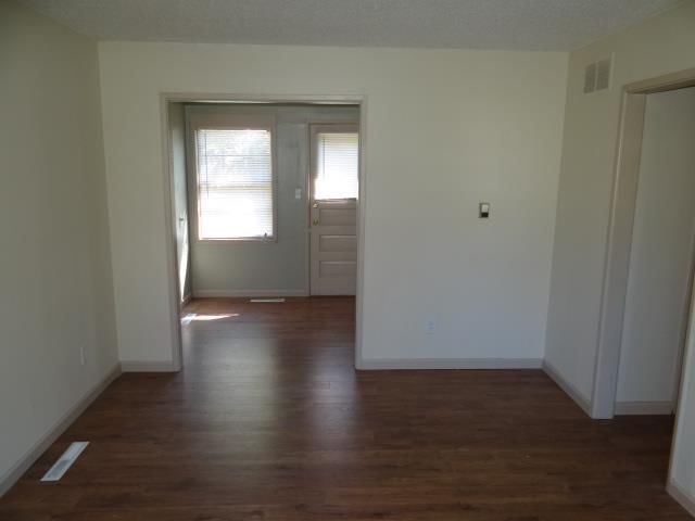 5121 OTTAWA Street — photo 5