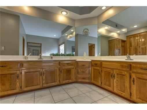 101 The Woodlands Drive — photo 16